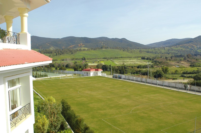 يهمّ الفرق الهاوية : عروض خاصة من المركّب الرياضي " المرادي حمام بورقيبة "